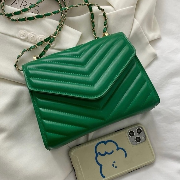 Mini chevron flap bag - Picture 1 of 10